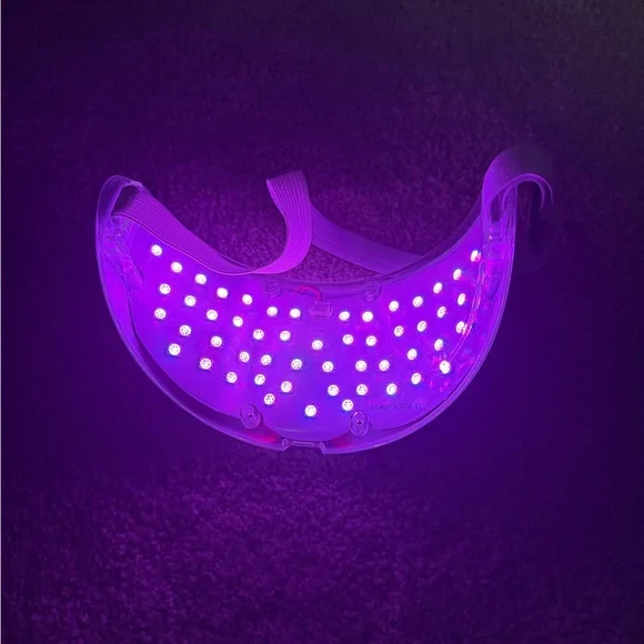 LED Light Therapy Mask & Neck Device - Picture 8 of 13